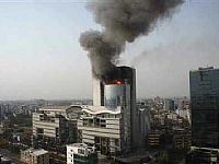 Cháy Trung tâm mua sắm lớn nhất Bangladesh, 7 người chết 